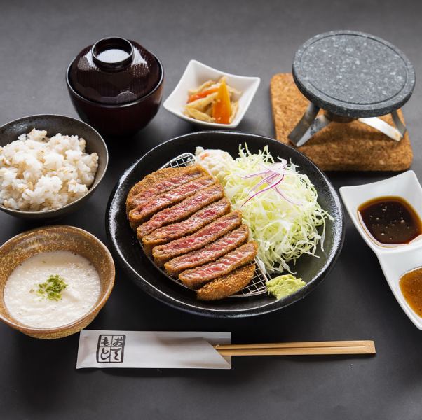 麦とろ牛かつ定食130ｇ