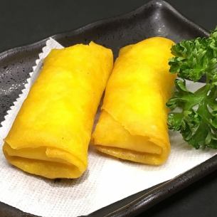 Crispy cheese spring rolls [2 pieces]