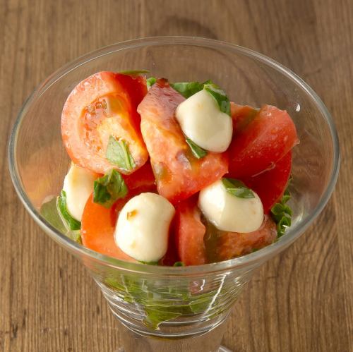 fresh tomato caprese