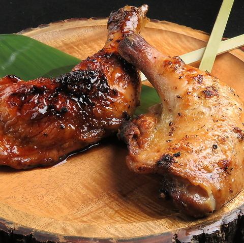 鶏の山賊焼き！豪快に焼いた鶏は味も食感も抜群！！
