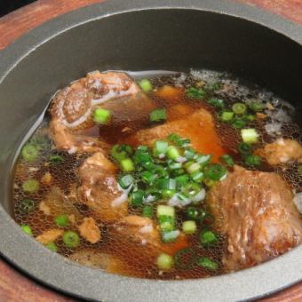 鉄がま牛すじ煮込み