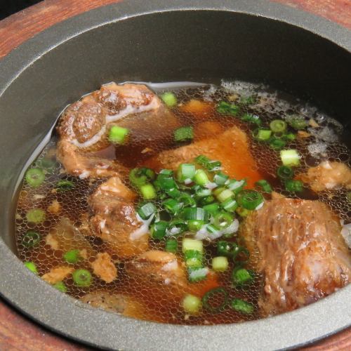 鉄がま牛すじ煮込み