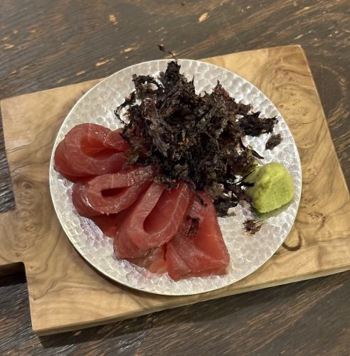 熟成 赤身鮪刺し黒バラ海苔鉄火