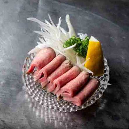 道産　牛タン低温調理刺し　葱レモン