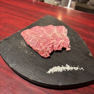 上ハラミのトリュフ塩添え