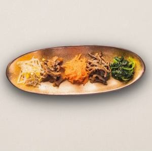 제철 나물의 모듬