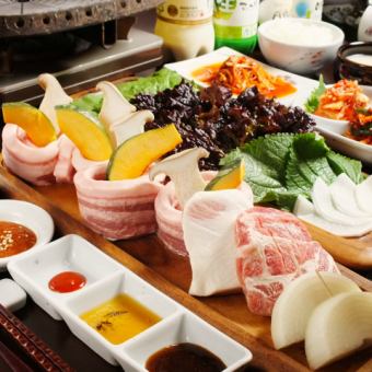 [高級]五花肉[無限暢飲]+韓國人氣料理4種 5,500日元 ⇒ 4,400日元