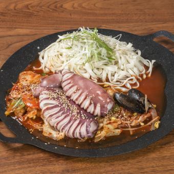 丸イカもやし炒め