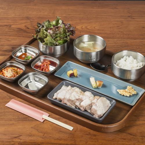 当店一番押しのボッサム定食！