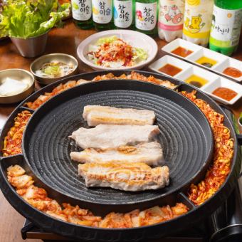 【歓送迎会】プレミアムプラン！ブランド栗豚サムギョプサル食べ放題＋韓国料理7品