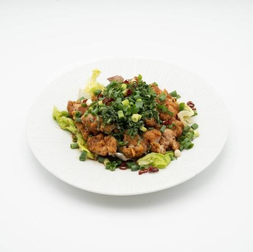 油淋鶏(揚げ鶏の香味ソースがけ)