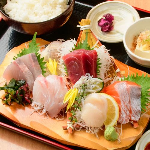 【ランチタイム】 11:00～15：00