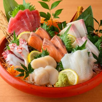 【黒華コース4000円】2時間飲み放題付き（生ビールOK）人気メニュー刺身盛り・もつ煮込みを等9品