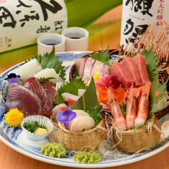 【黒雅コース5000円】3時間飲み放題付き（生ビールOK）！人気メニュー＋棒鮨＋デザート等10品