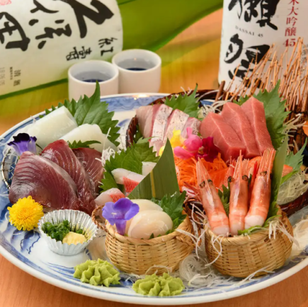 【黒雅コース5000円】3時間飲み放題付き（生ビールOK）！人気メニュー＋棒鮨＋デザート等10品