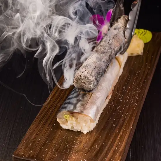 仅限周末及节假日!现提供午餐宴会及午餐预订!<保证两人或以上客人可享用私人包间>