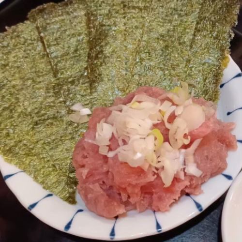 塩辛じゃがバター／ねぎとろ海苔巻き