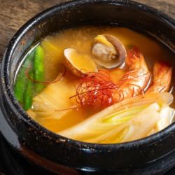 スンドゥブチゲ