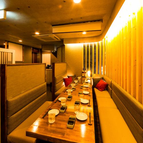 We have a private table seating area where you can relax.In a calm atmosphere space, the noise of Shinjuku will guide you to a moment like a lie ♪ ☆ Women's Association and birthday are popular in Shinjuku ♪