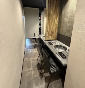 카운터 개인실.꼭 즐기세요.