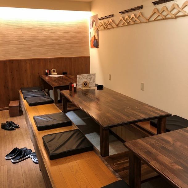 [Dig Gotatsu x Private room! Up to 18 people] Popular digging goats private room ☆ Use for banquets up to 18 people OK ☆ We also accept popular courses, so please make a reservation before coming to the store !