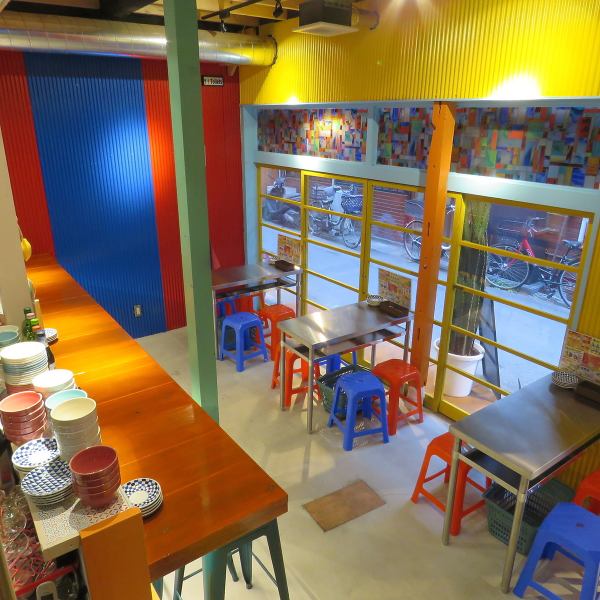 Enjoy street food in a different space that makes you feel like you've traveled to Korea.It is a large store that is perfect for private parties and banquets.
