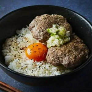 卵黄ネギ塩W牛タンハンバーグライス