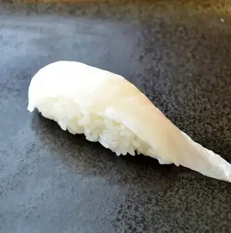 八角握り（小樽・噴火湾産）