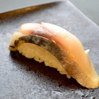 自家製〆鯖握り