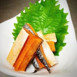 메지카 연어의 훈제 / 중찰 내산 완두콩