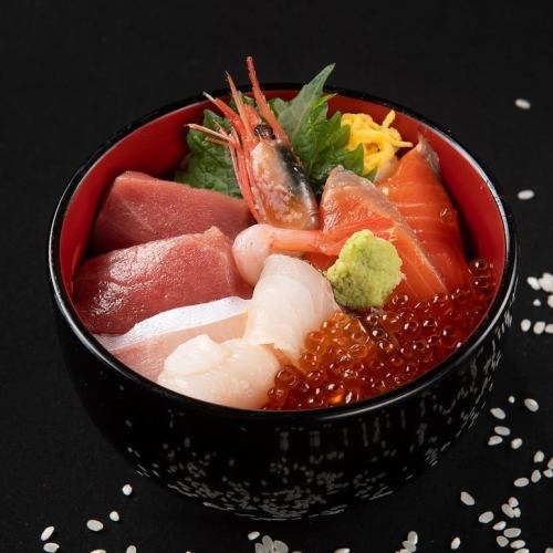おまかせ海鮮丼