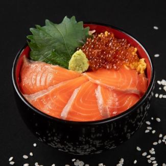 サーモンイクラ丼