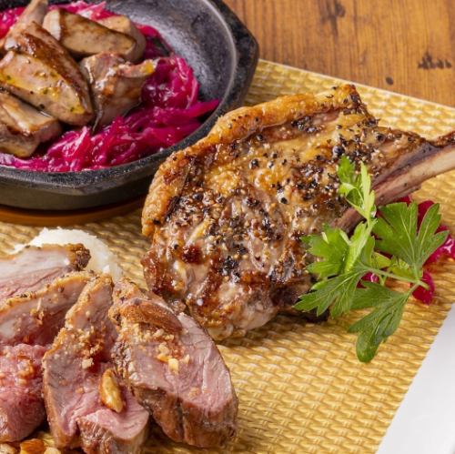 クラフトビールに合う風味豊かなラムなどの創作肉料理！
