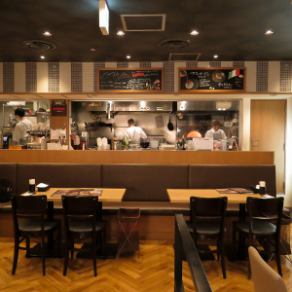 高級感のある店内は女子会・デートなどあらゆるシーンに対応◎コース・アラカルト・ドリンク多数ご用意しております。