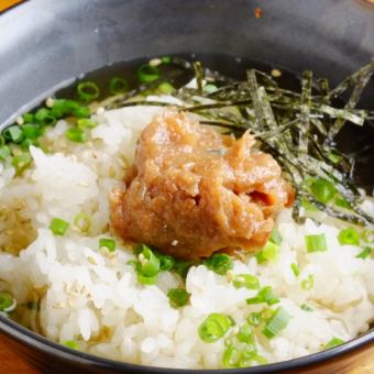 お茶漬け　梅　または　明太子※各種の料金です