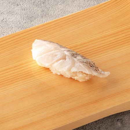 季節の握り寿司　太刀魚炙り　1貫