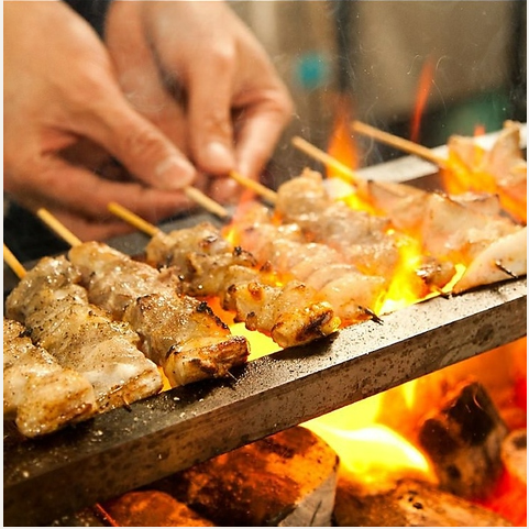 高級備長炭を使用した焼き鳥は香り豊かで最高の状態です