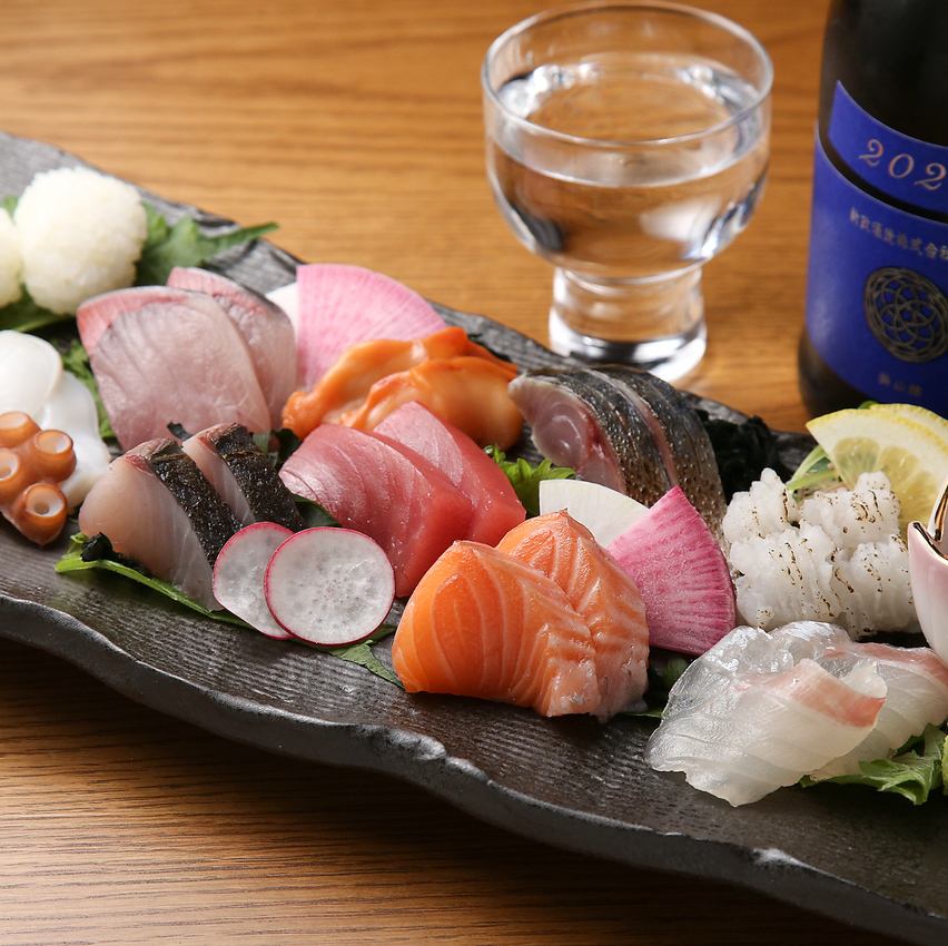 旬の鮮魚や野菜を積極的に取り入れた多彩なメニュー♪各種ご宴会向けの会席コースも◎