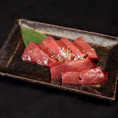 農家直仕入！A5牝牛の新鮮ホルモン