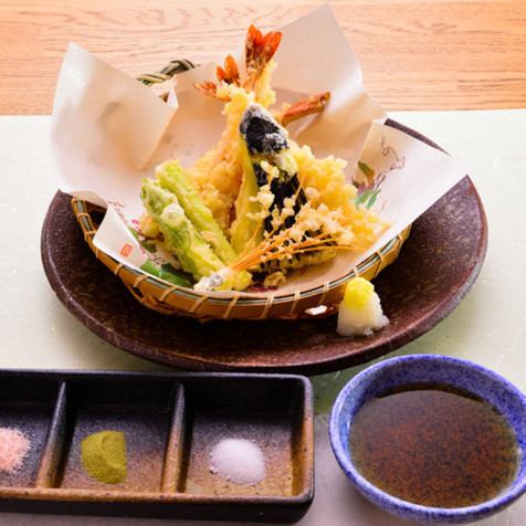 Assorted tempura