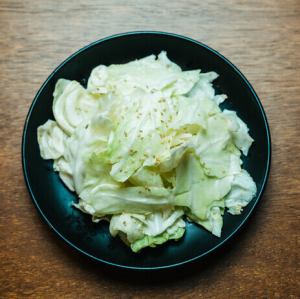 キャベツのゴマ塩タレ
