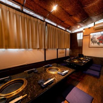 The seats on the 3rd floor are semi-private rooms with tatami mats. ★ A spacious room for up to 30 people ♪ We also have a banquet course from 3980 yen, so please use it for company banquets etc. ♪