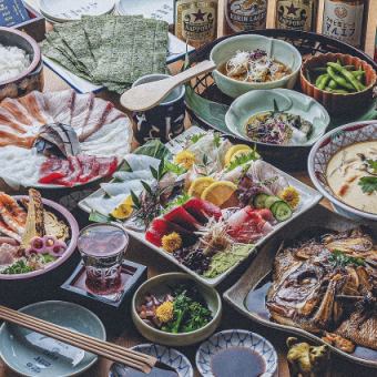 非常适合迎新会和告别会！【梅子休闲宴套餐 2500日元（含税）】包含6道菜，其中有新鲜刺身拼盘。