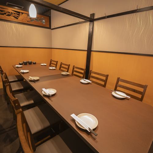 テーブル席もご用意◎