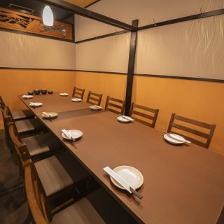 4名様でご利用可能なテーブル半個室♪