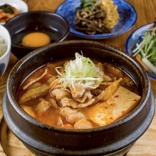 まっちゃんスンドゥブランチセット