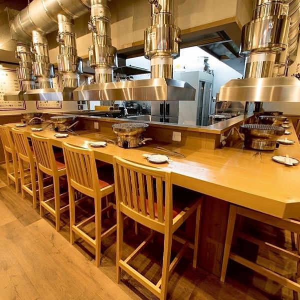 【博多駅徒歩4分★カウンター席のみの焼肉屋】《幸せになれる焼肉店》を目指します。高くて美味いは、当たり前でつまらない。上質なお肉をリーズナブルに！当店の特徴はお肉に並か上しかございません。並でも美味しい、上ならもっと美味しいを徹底追求。お米にもこだわっており、お肉との相性抜群。是非お楽しみください！