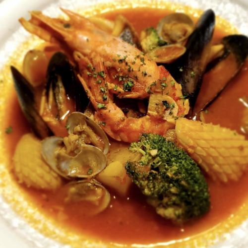 [Rich bouillabaisse with seafood] Authentic bouillabaisse that is “twice delicious once” ☆ A highly recommended menu with many repeat customers ♪