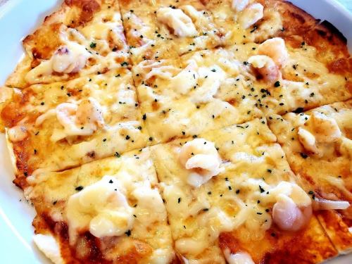 shrimp mayonnaise pizza