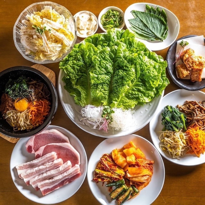 サムギョプサルをメインに韓国料理多数ご用意◎